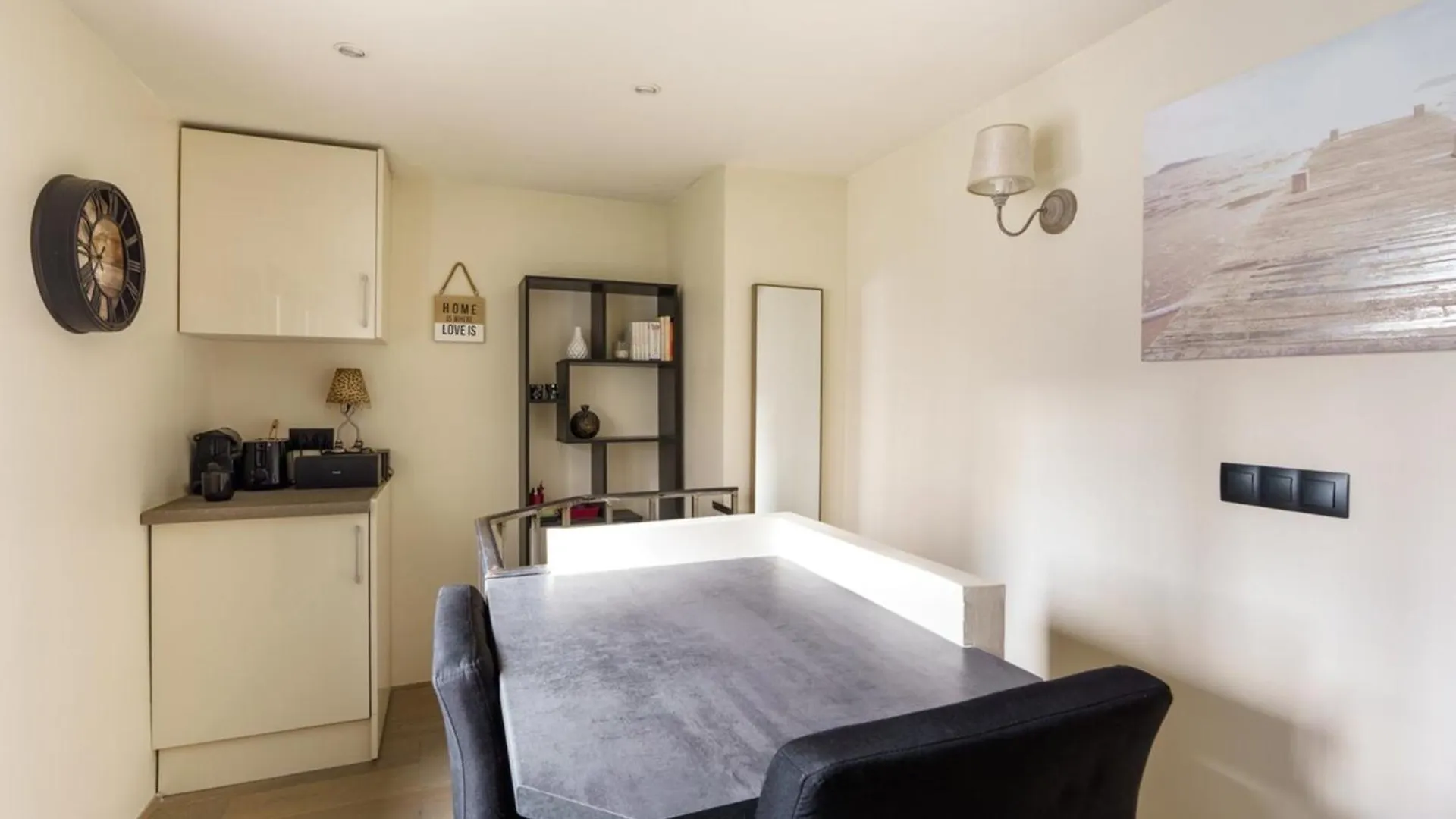 Apartment Central & Stylish 1Bd Duplex W Gardenmontmartre! Paris