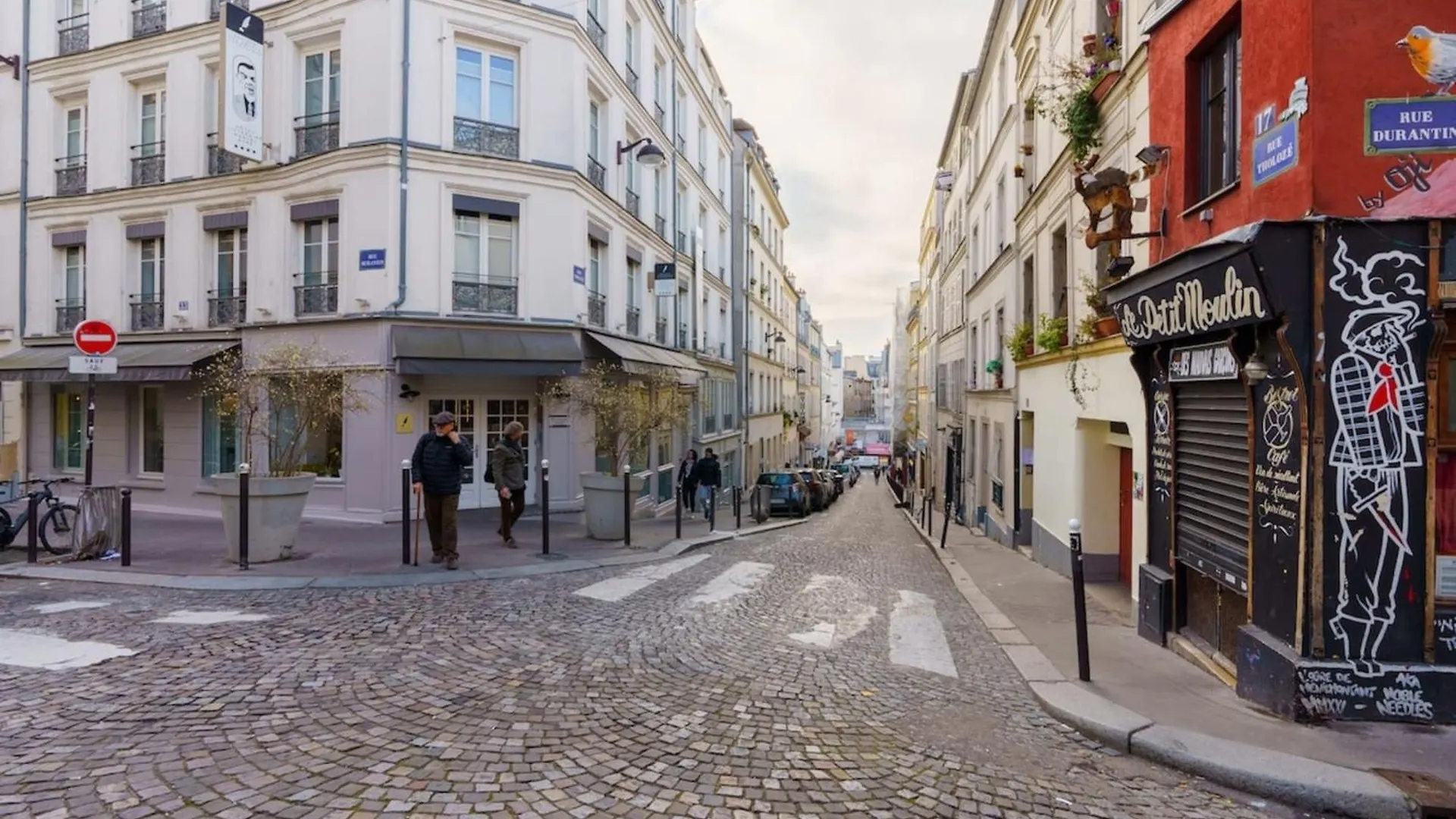 Central & Stylish 1Bd Duplex W Gardenmontmartre! Paris France